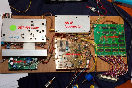 20110305-IMG_7020.jpg (665.1 KiB) 28971 keer bekeken Plank met testopstelling