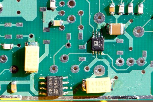 Positionering-AD8310-en-LM78L05SM.jpg (116.64 KiB) 120481 keer bekeken Positionering AD8310 en LM78L05SM